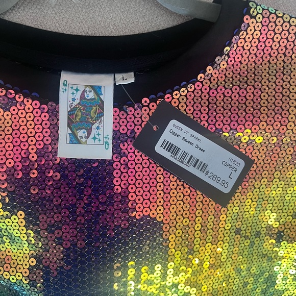 Sparkly feather mini dress with puff sleeves - Picture 4 of 5